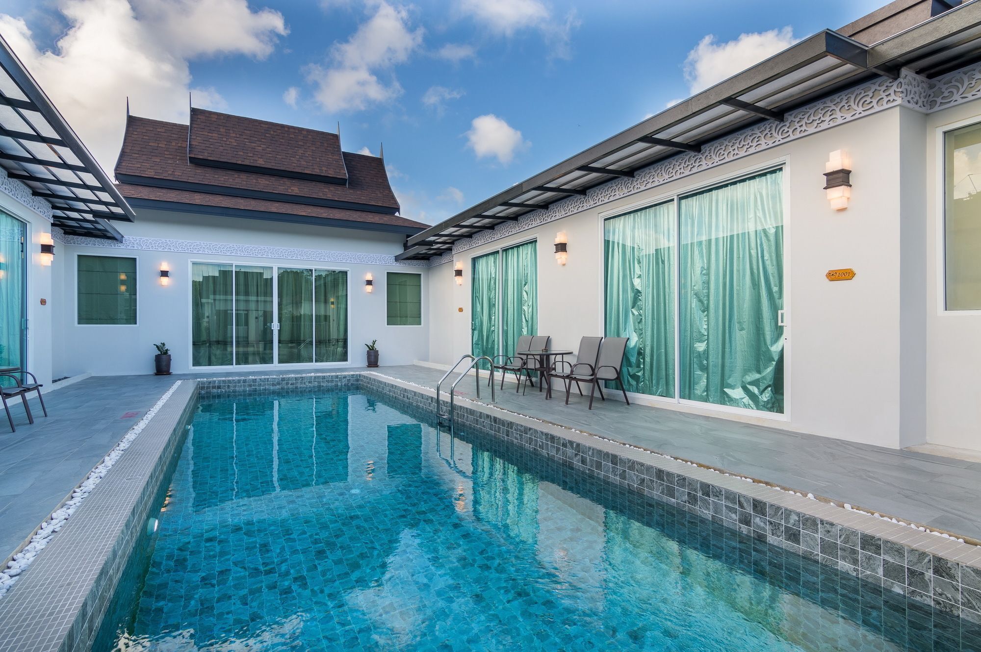 The Orchid Villa Rawai Экстерьер фото