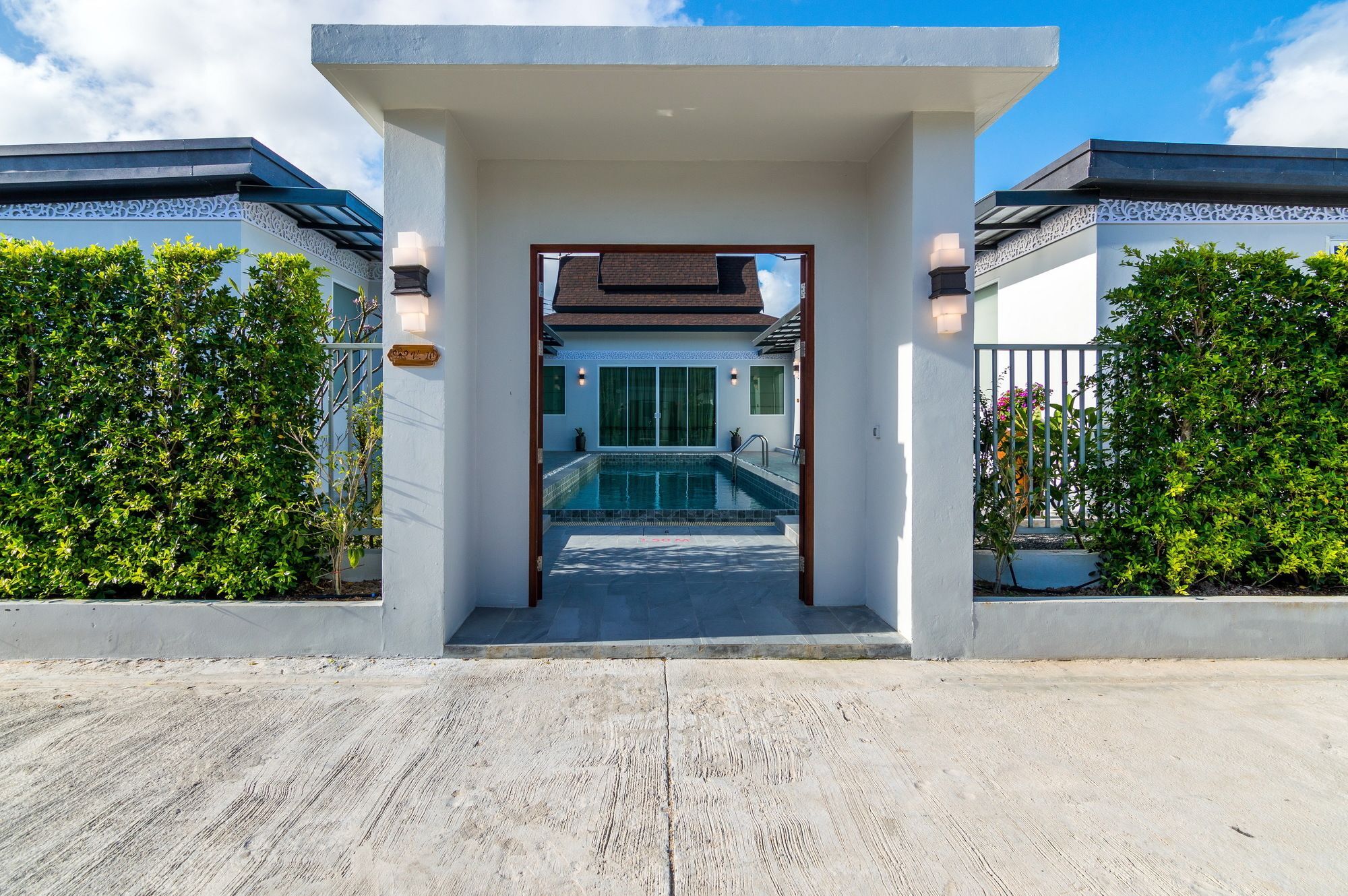 The Orchid Villa Rawai Экстерьер фото