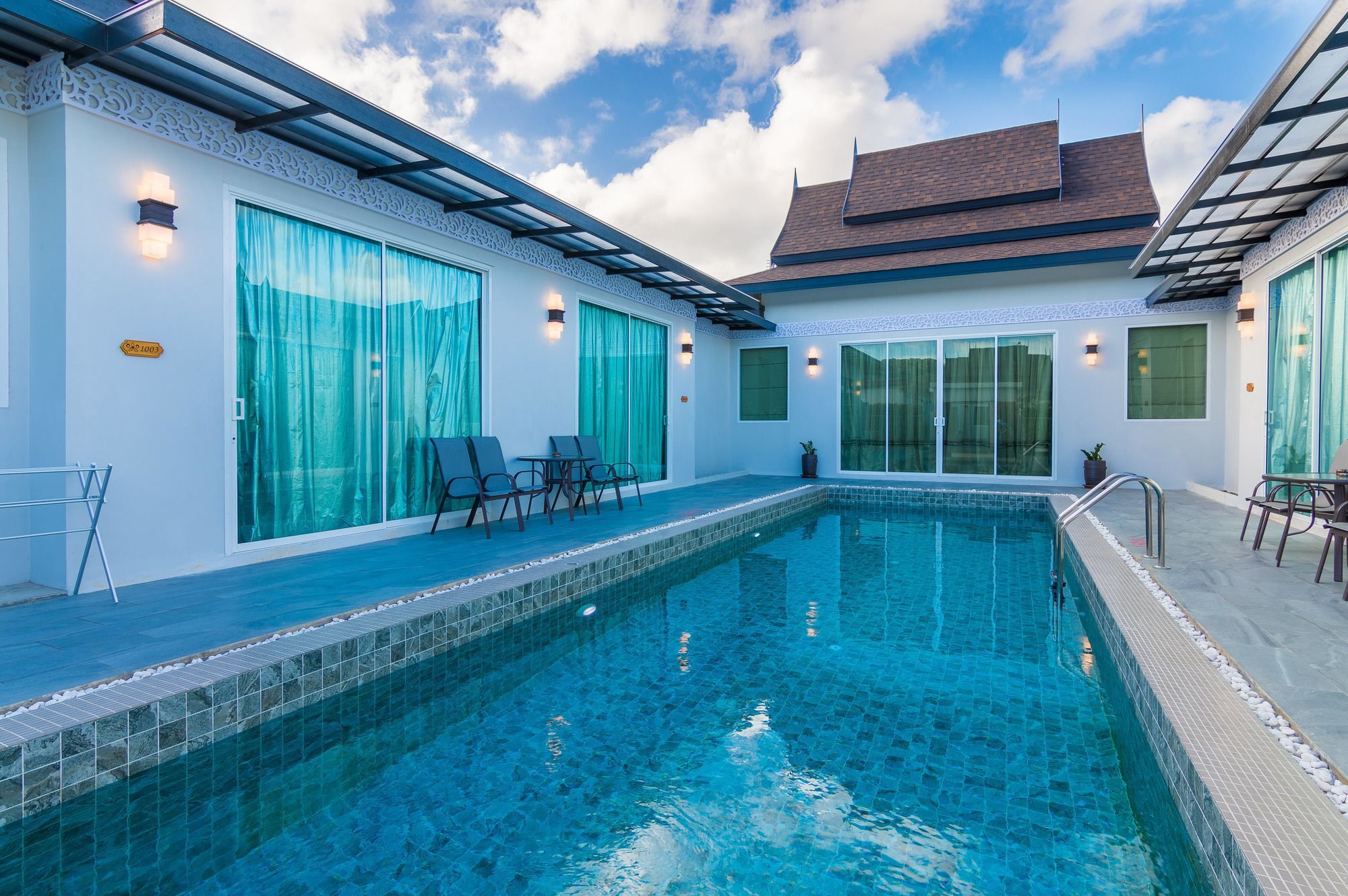 The Orchid Villa Rawai Экстерьер фото